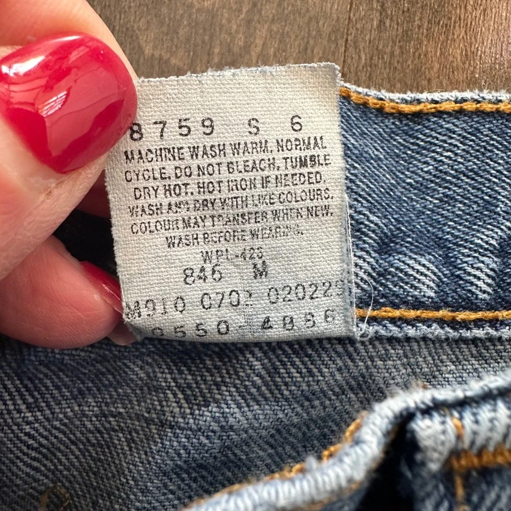 Vintage Y2K Mens Levis‎ 550 Relaxed Fit Med Wash Made in Canada 42X30